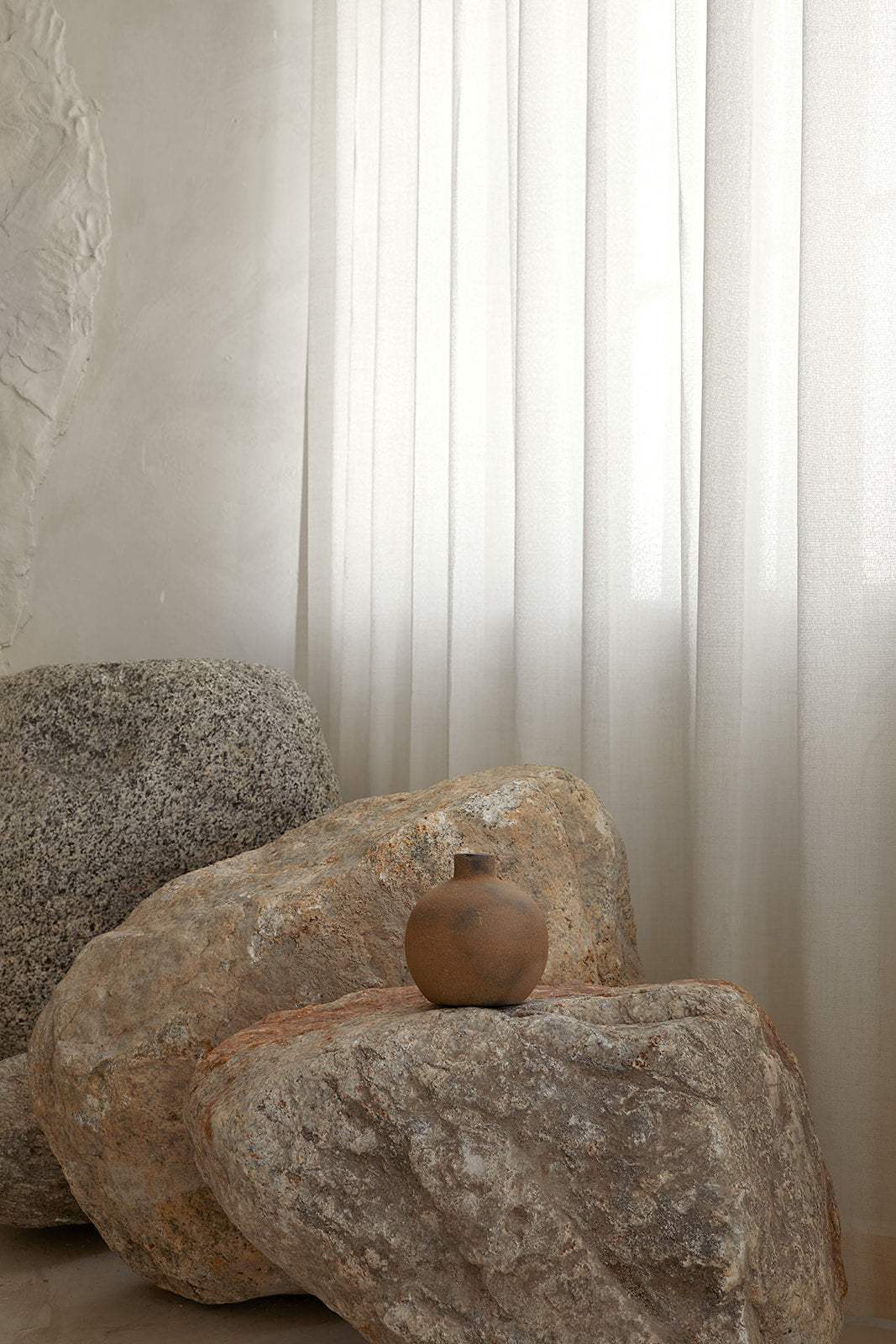 Jitana Apple Vase - Rustic Umber